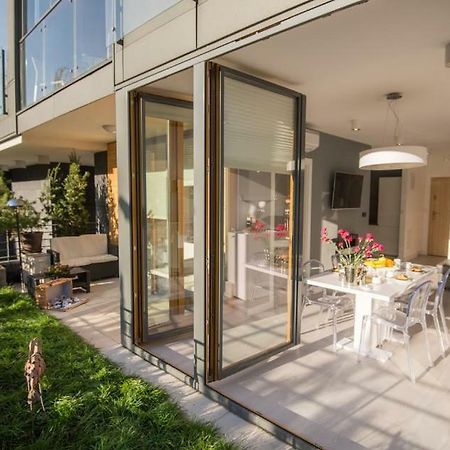 Garden Apartment Cracow- Shopping Mall 1Min, Underground Parking, Family Friendly, City Center Красков Екстериор снимка