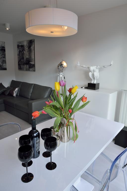 Garden Apartment Cracow- Shopping Mall 1Min, Underground Parking, Family Friendly, City Center Красков Екстериор снимка