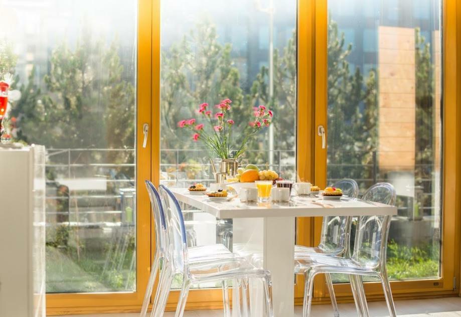 Garden Apartment Cracow- Shopping Mall 1Min, Underground Parking, Family Friendly, City Center Красков Екстериор снимка